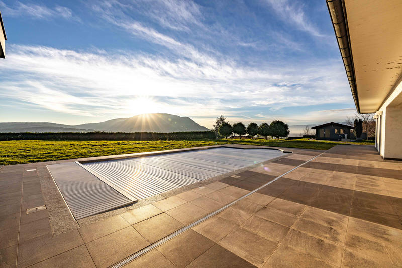 Maison - 680 m² - 19 pièces