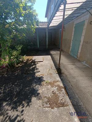 Maison - 195 m² - 7 pièces