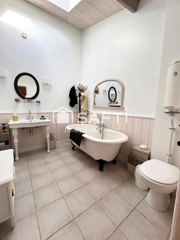 Maison - 160 m² - 5 pièces