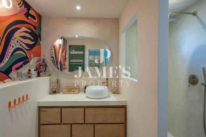 Maison - 180 m² - 5 pièces