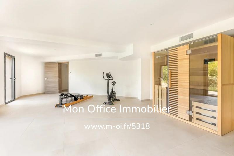 Maison - 291 m² - 8 pièces