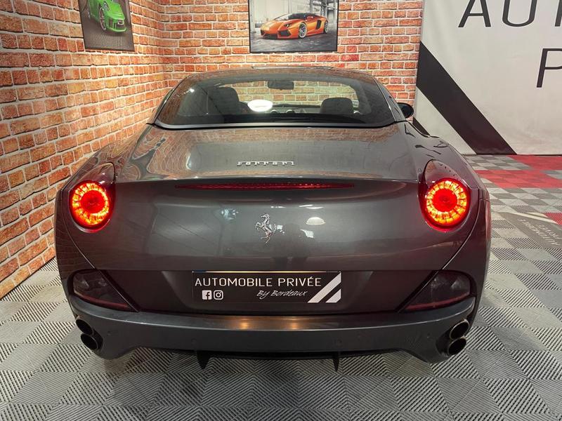 Ferrari California V8