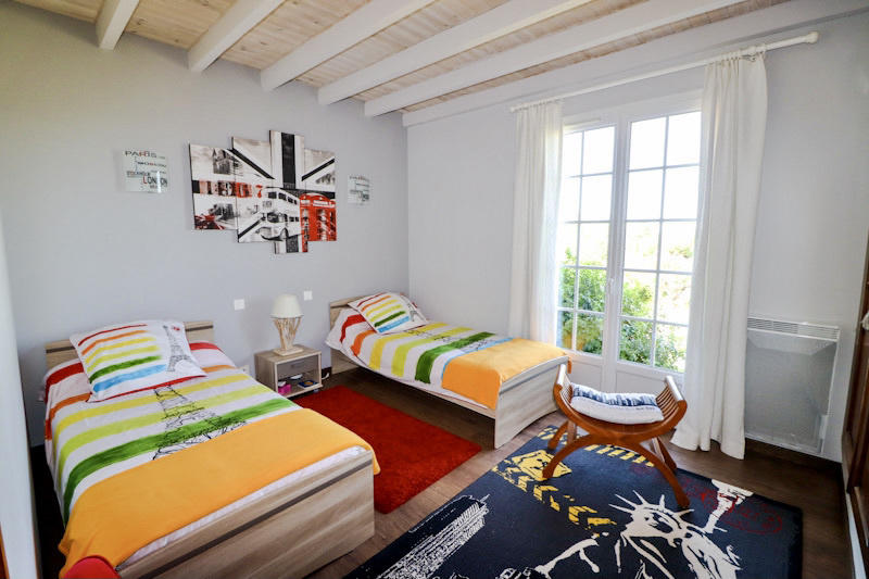 Maison - 251 m² - 11 pièces