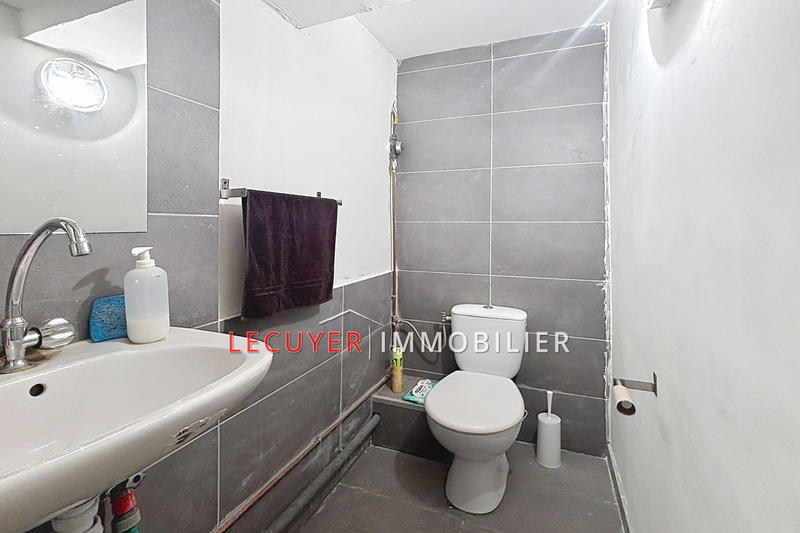 Local commercial - 61 m²