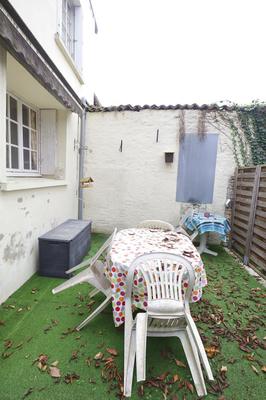 Maison - 182 m² - 9 pièces