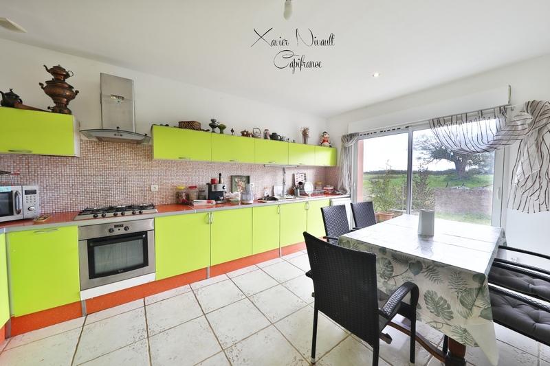 Maison - 281 m² - 8 pièces