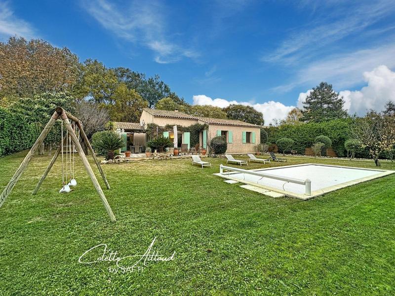 Maison - 111 m² - 5 pièces