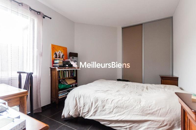 Maison - 94 m² - 5 pièces