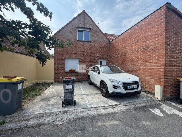 Maison traditionnelle - 75 m² - 3 pièces