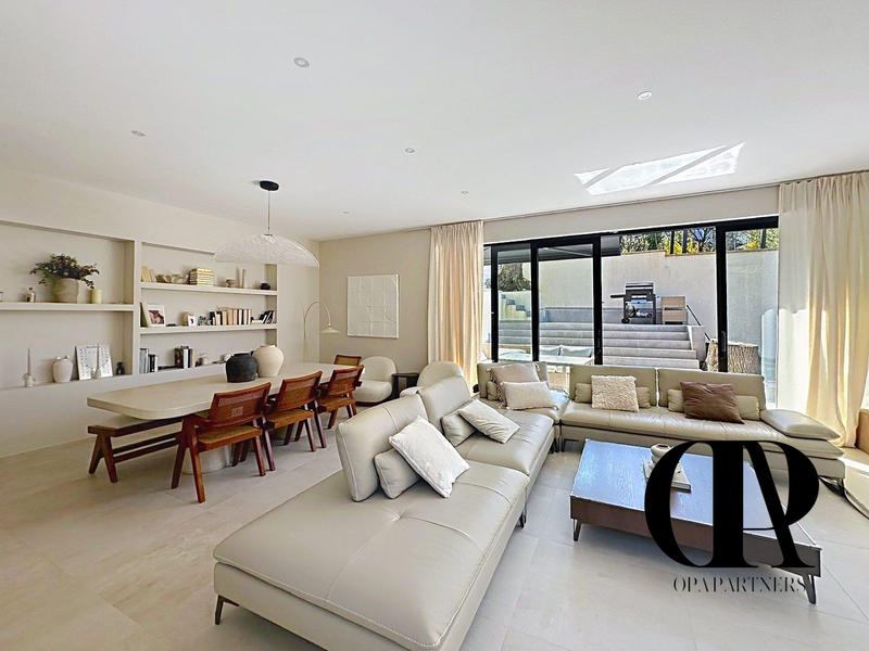 Villa - 185 m² - 6 pièces