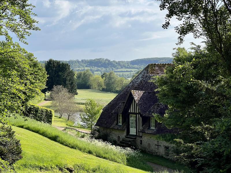 Maison - 420 m² - 11 pièces