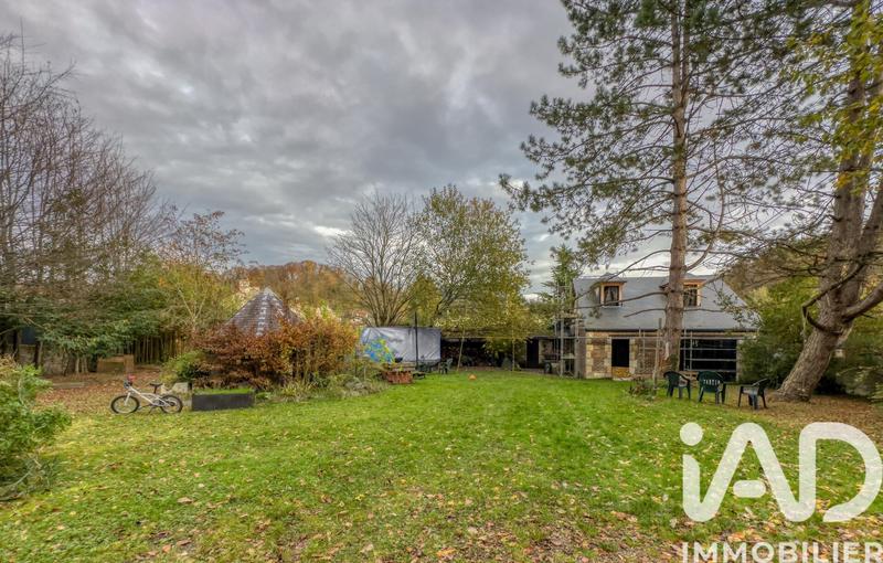 Maison - 225 m² - 8 pièces