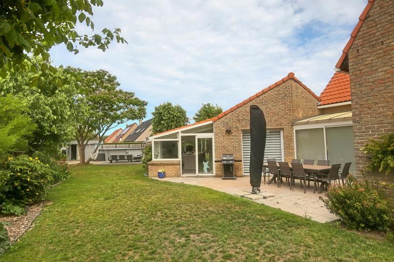 Maison - 226 m² - 9 pièces