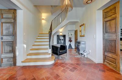 Mas - 730 m² - 11 pièces