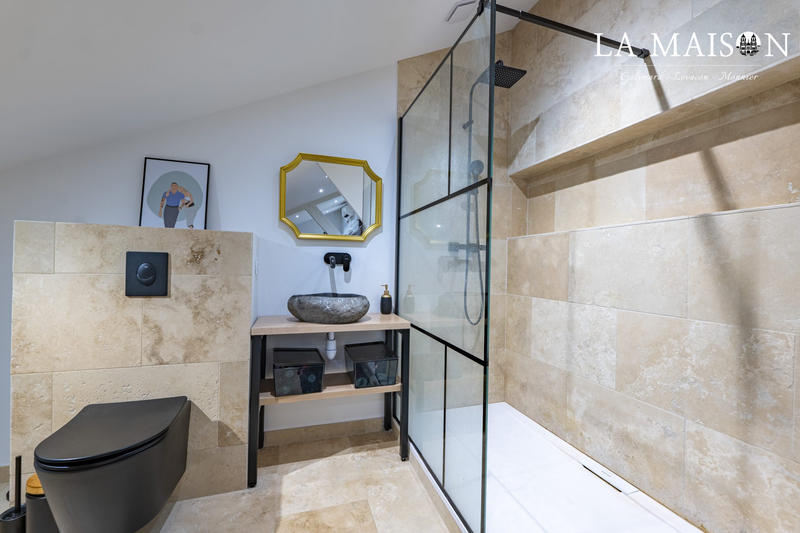 Appartement - 69 m² - 2 pièces