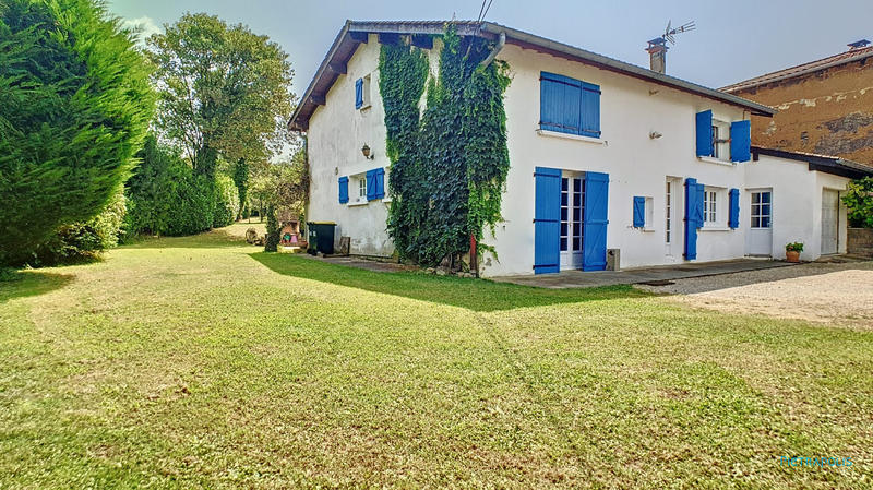 Maison - 155 m² - 7 pièces