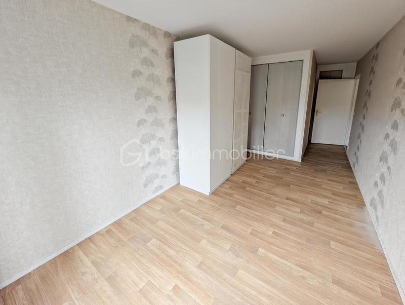Appartement - 98 m² - 5 pièces