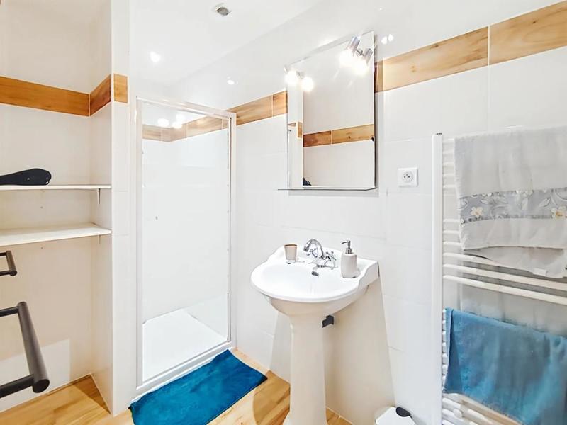 Maison - 300 m² - 9 pièces