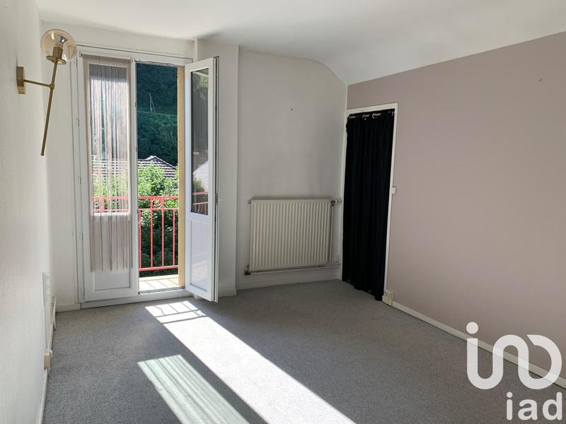 Appartement - 80 m² - 5 pièces