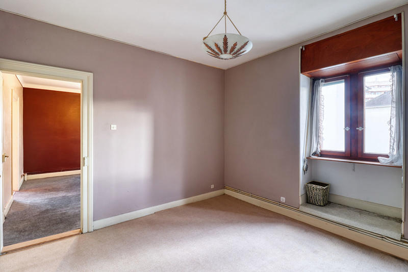 Appartement - 115 m² - 6 pièces