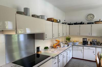 Propriété - 180 m² - 6 pièces