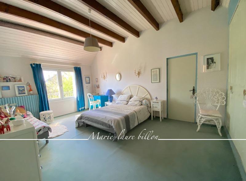 Maison - 200 m² - 6 pièces