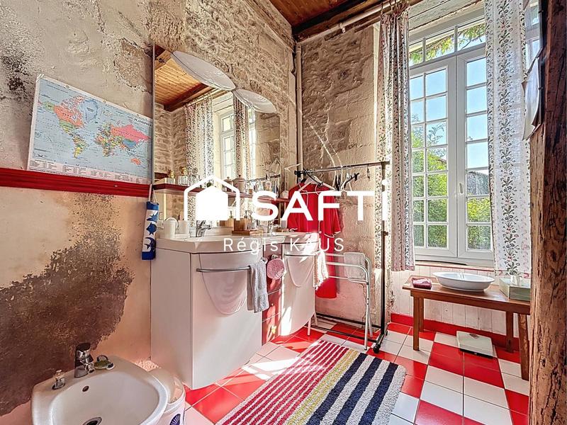 Maison de maîtres - 530 m² - 14 pièces