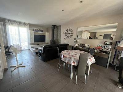 Maison - 95 m² - 4 pièces