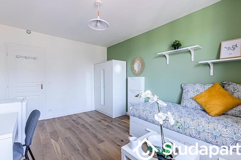 Chambre - 15 m² - 1 pièce