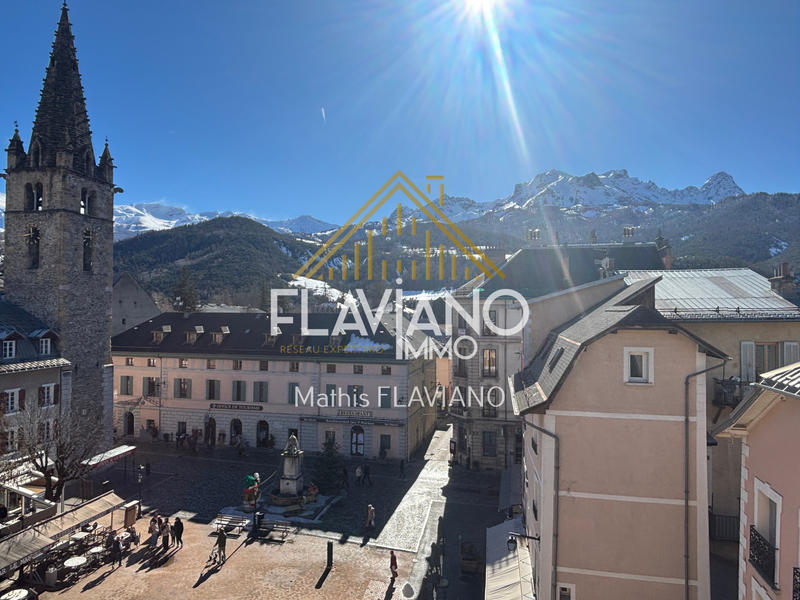 Appartement - 85 m² - 3 pièces