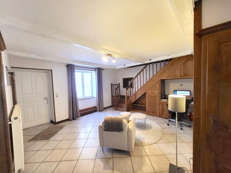 Maison - 267 m² - 8 pièces