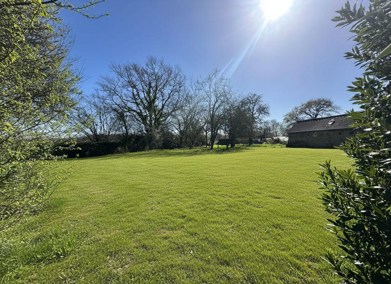 Maison ancienne - 234 m² - 8 pièces