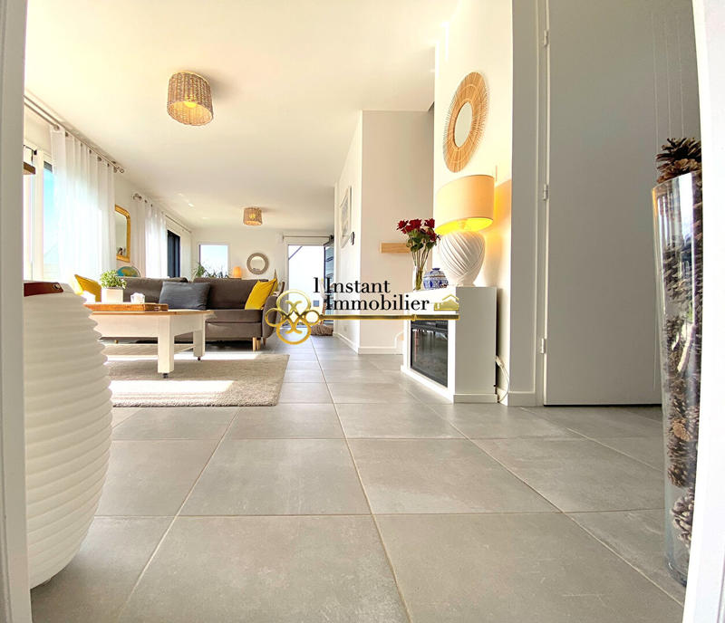 Maison - 105 m² - 5 pièces