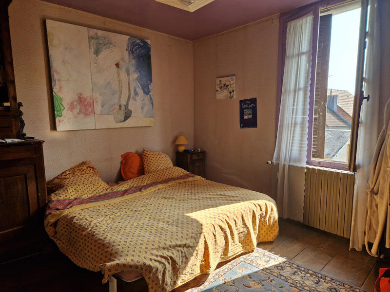 Maison - 232 m² - 7 pièces