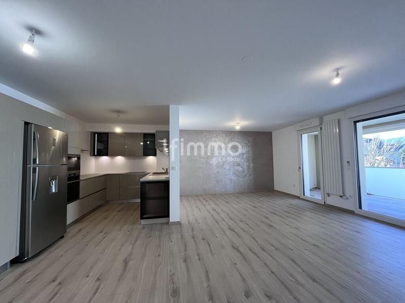 Appartement - 90 m² - 4 pièces