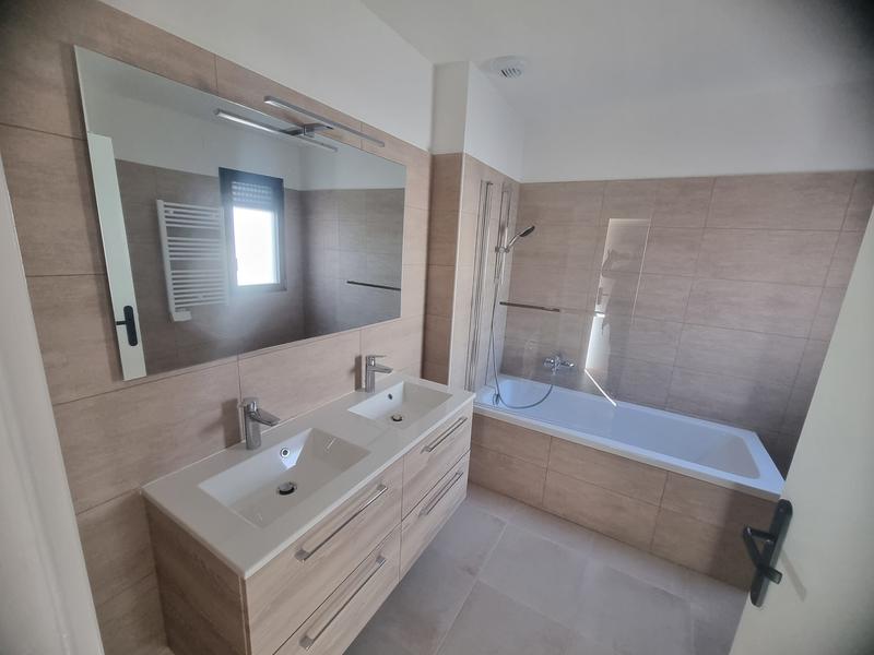 Maison - 76 m² - 3 pièces