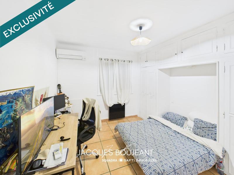 Maison - 230 m² - 9 pièces