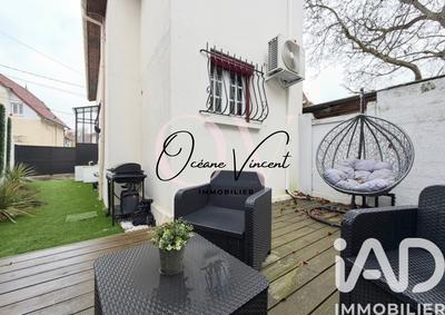 Maison - 85 m² - 4 pièces
