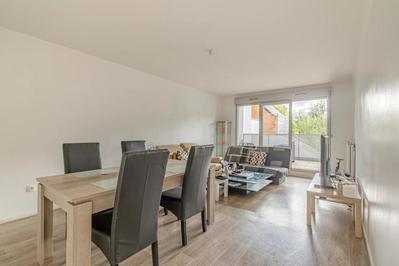 Appartement - 100 m² - 5 pièces