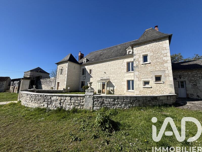 Maison - 208 m² - 5 pièces