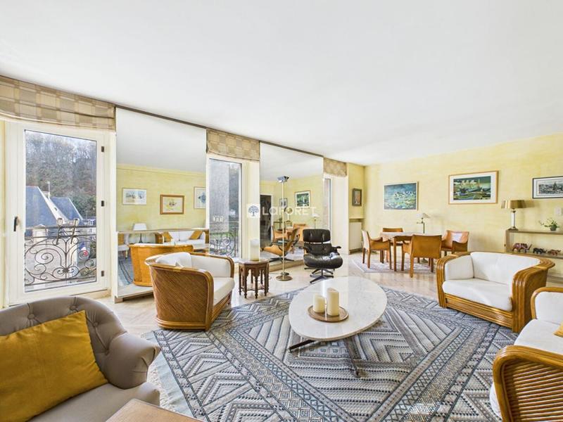 Duplex - 200 m² - 7 pièces