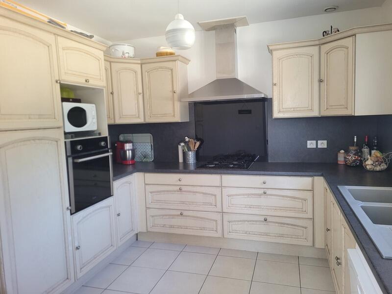 Maison - 110 m² - 6 pièces