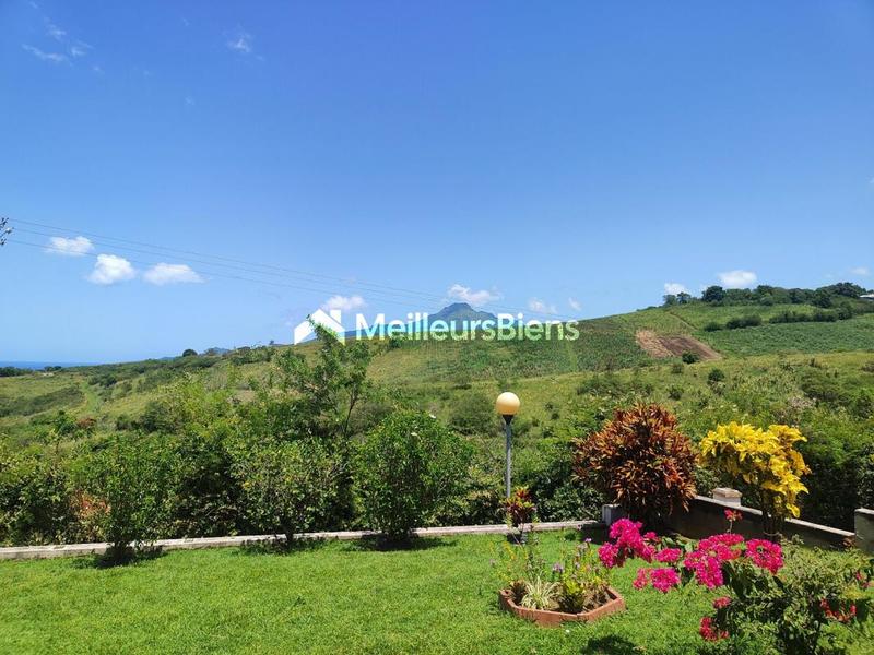 Maison - 107 m² - 4 pièces