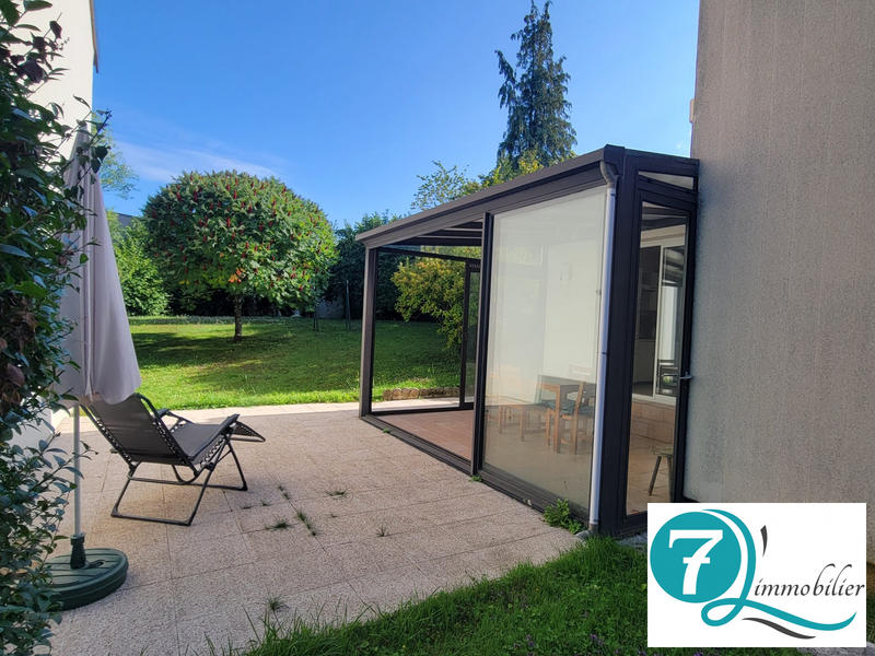 Maison - 104 m² - 10 pièces