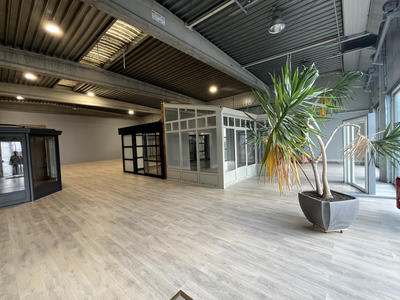 Entrepôt - 470 m²