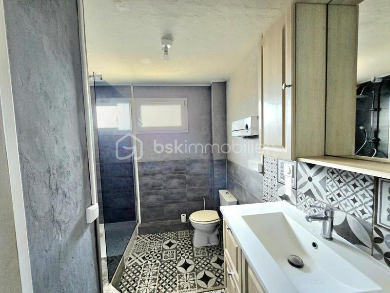 Maison - 94 m² - 5 pièces