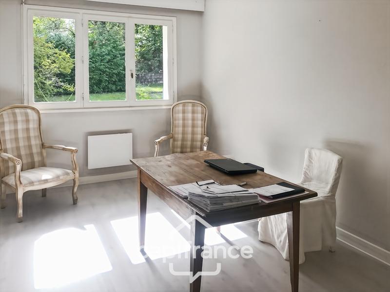 Villa - 280 m² - 9 pièces