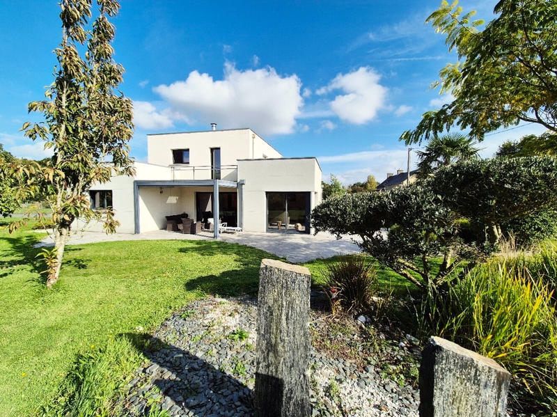 Maison - 136 m² - 6 pièces