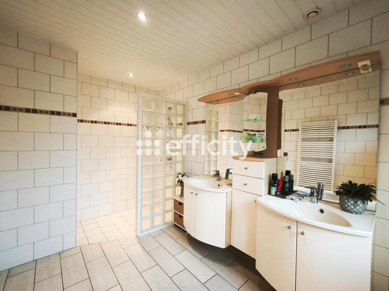 Pavillon - 123 m² - 6 pièces