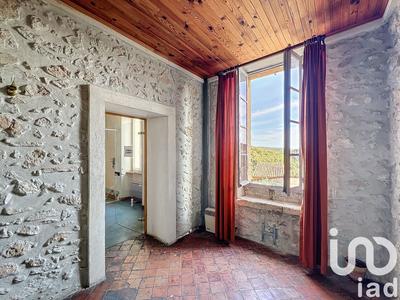 Maison - 210 m² - 5 pièces